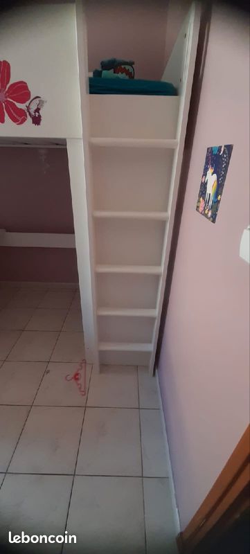 Lit 1 place mezzanine (image 2)