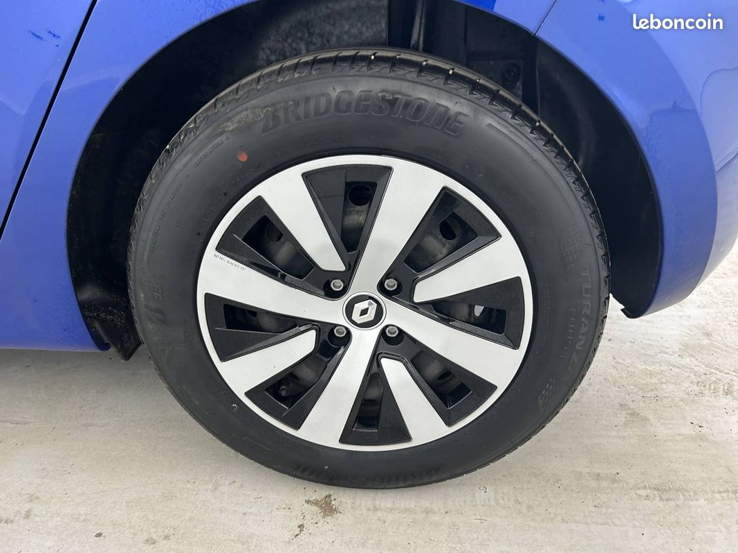 RENAULT Clio TCe 90 Equilibre (image 20)