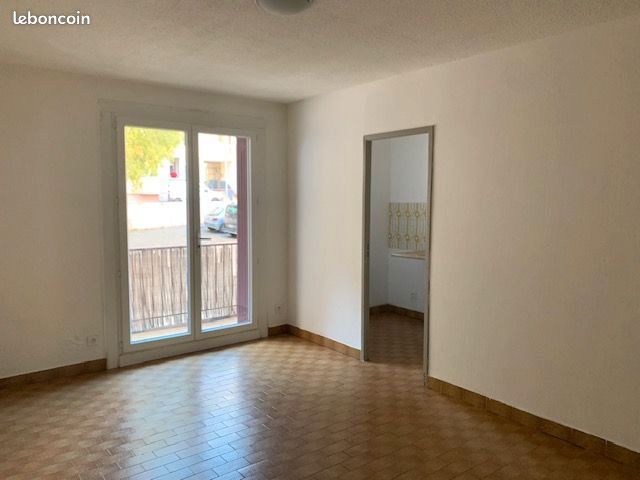 Appartement 1 pièce 25 m² · à Nîmes · 25 m² · 400 €/mois