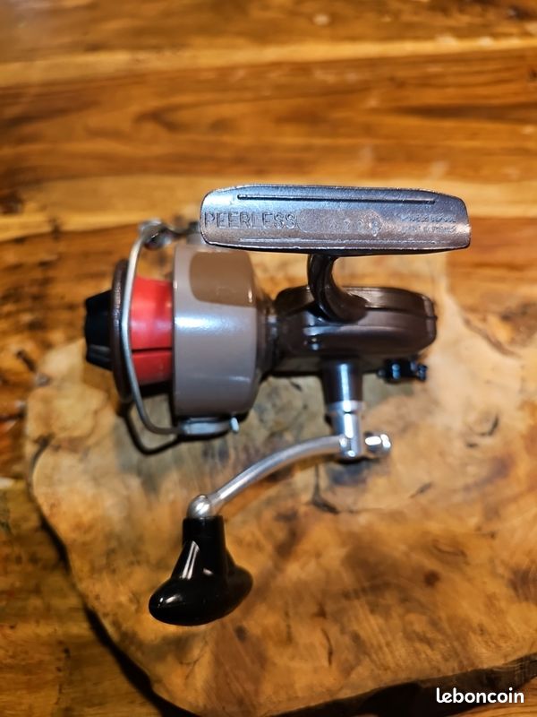 ANCIEN MOULINET DE pêche BAM 500- Bleu - Bon état - ramasse doigt EUR 39,00 - FR