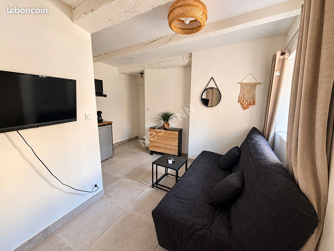 Appartement 1 pièce 16 m² · à La Crau · 16 m² · 550 €/mois
