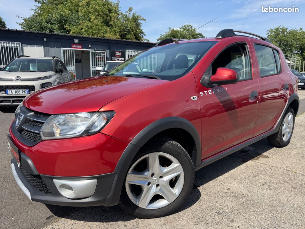 DACIA SANDERO II 1.5DCi 90CH Eco² Stepway Ambiance (image 1)