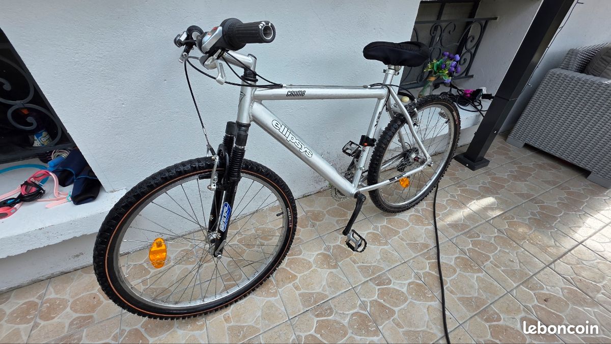 Vélo VTT (image 1)