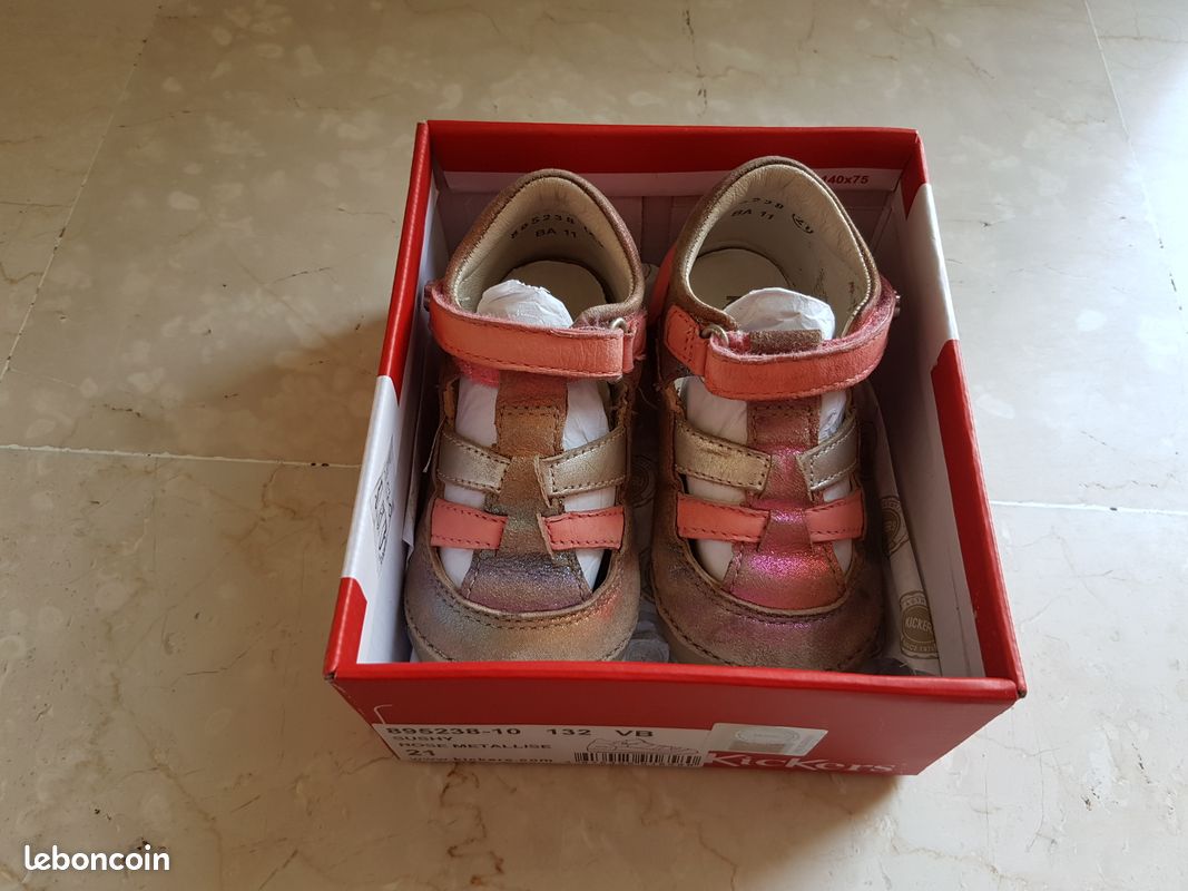 Chaussure fille Kickers taille 21 (image 2)