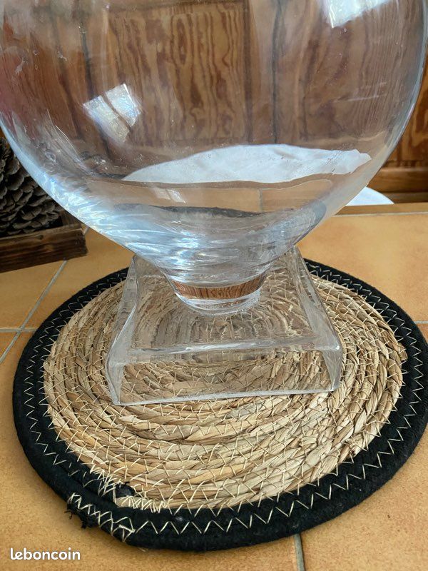 Vase (image 2)