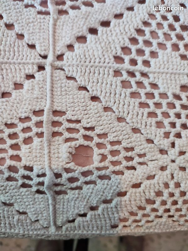 Dessus de lit ancien au crochet (image 4)