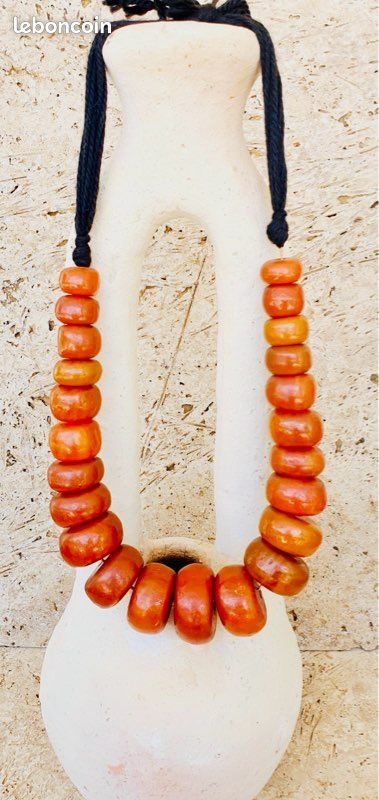 Collier Ethnique Berbère En Terre Cuite Gris Terre - Bijou Artisanal Occasion Très Bon état