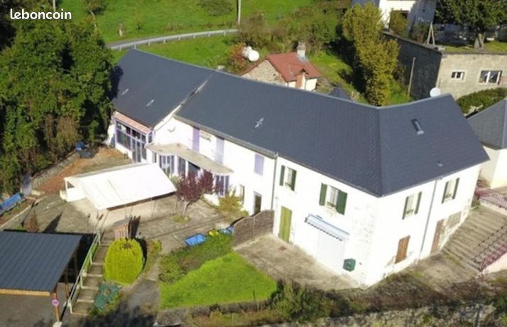 Immeuble 16 pièces 335 m²