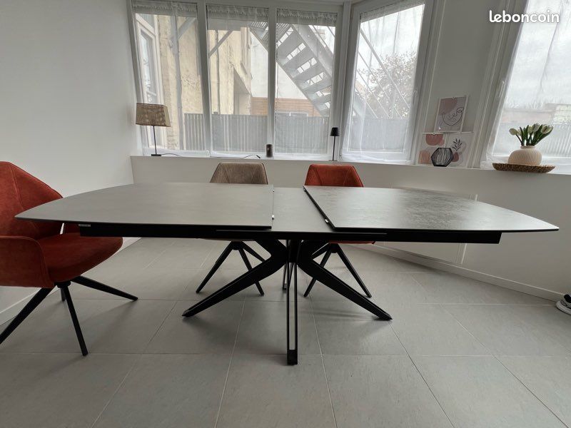 Table (image 9)
