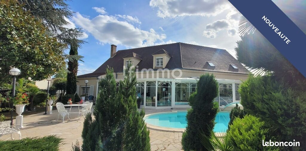 Maison 7 pièces 297 m² · à Claye-Souilly · 297 m² · 1 370 000 €