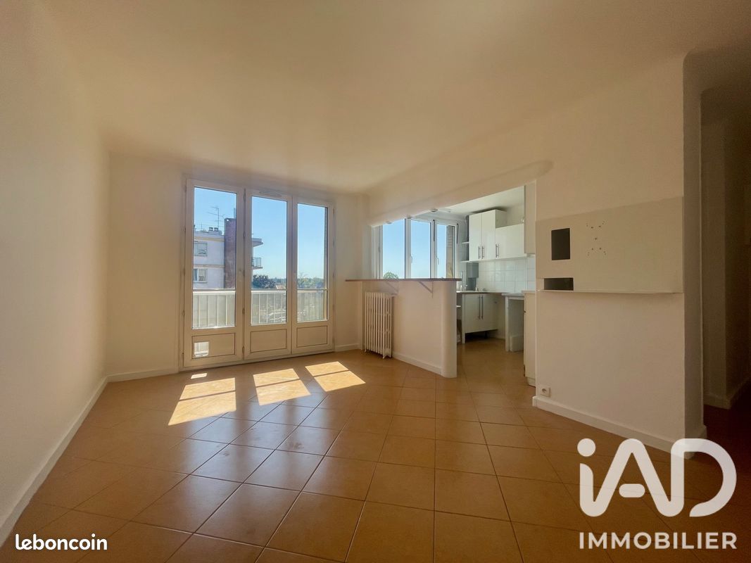 Appartement 3 pièces 56 m² · à Ris-Orangis · 56 m² · 130 000 €