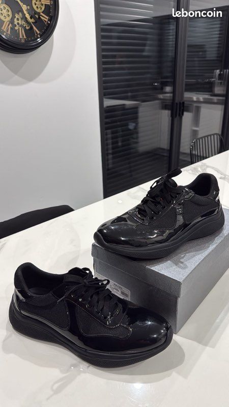 Prada coup (image 2)