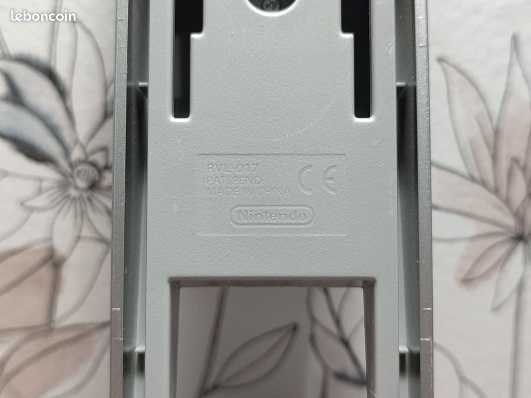 Socle / Support Officiel Pour Console Wii (Nintendo) – Occasion