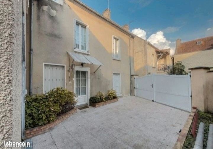 Maison 6 pièces 164 m² · à Hermanville-sur-Mer · 164 m² · 225 000 €