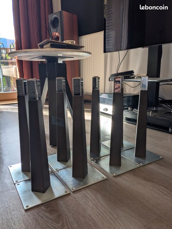 ✨ Lot de 8 pieds de chaise – inox / bois / finition chrome ✨
💰 Prix : 50 (image 1)