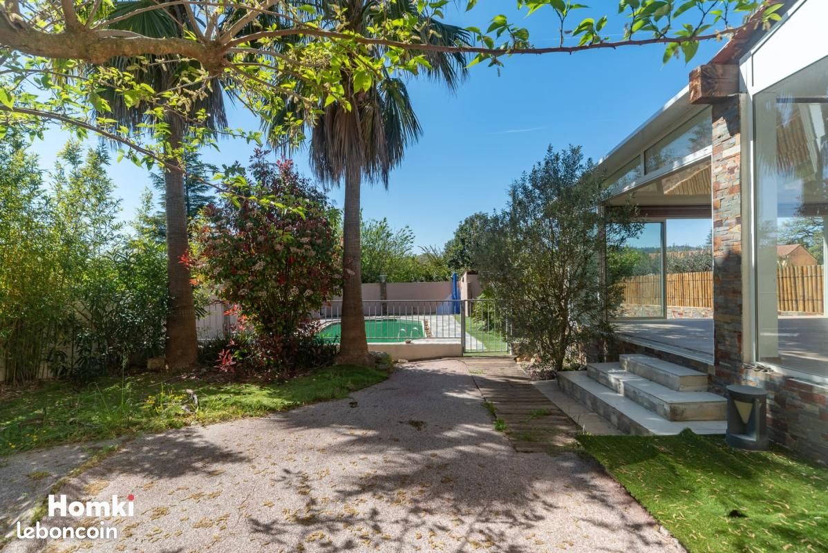 Maison 4 pièces 105 m² · à Hyères · 105 m² · 390 000 €