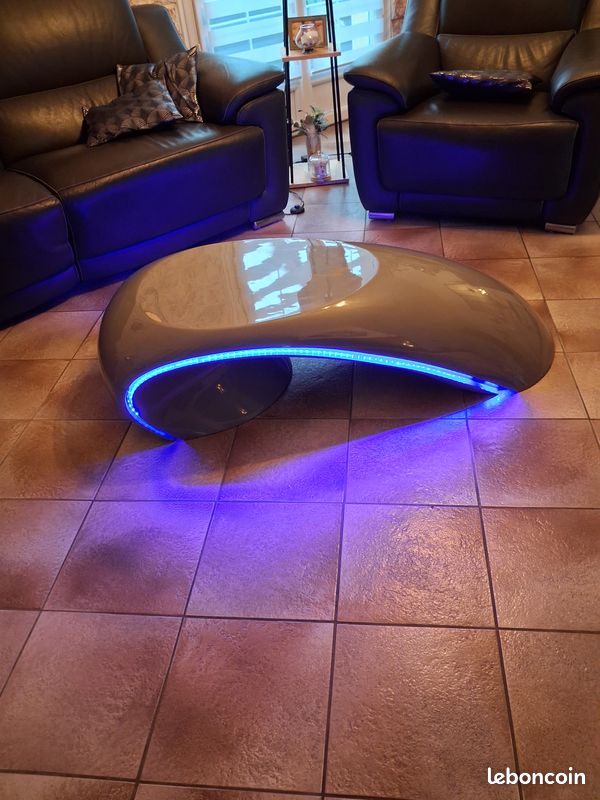 Table de Salon (image 1)
