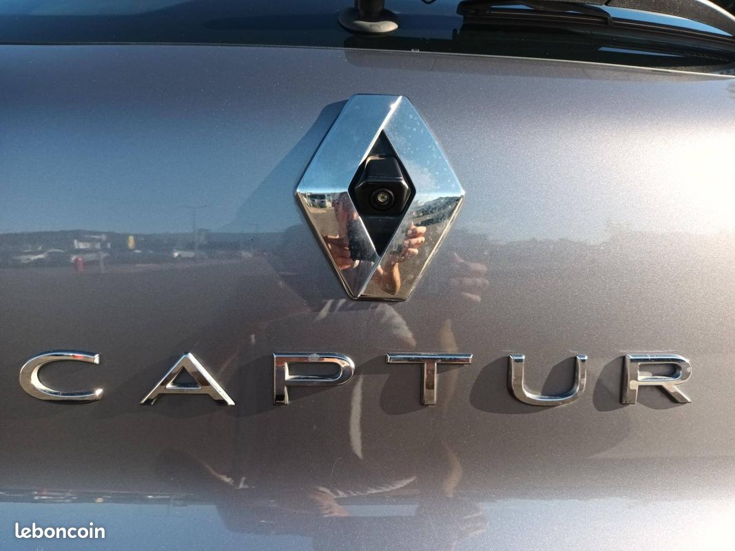 RENAULT Captur TCe 90 - 21 Business (image 16)