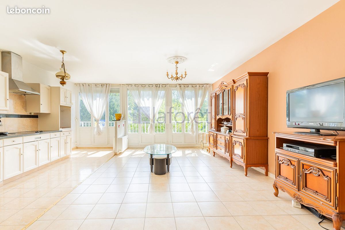 Appartement 3 pièces 64 m² · à Longjumeau · 64 m² · 157 000 €