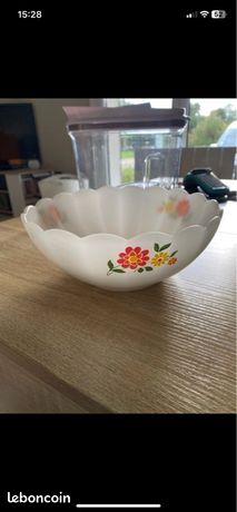Bol Arcopal Vintage 1965 – Petit Saladier Verre Dentelé Motifs Roses
