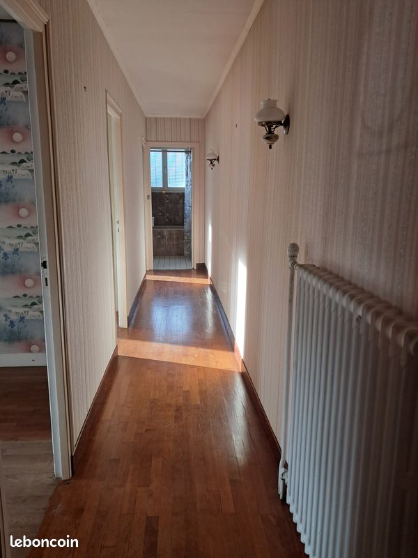 Maison 4 pièces 130 m² · à Flogny-la-Chapelle · 130 m² · 110 000 €