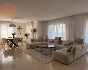Appartement 570 000 € - 107 m²