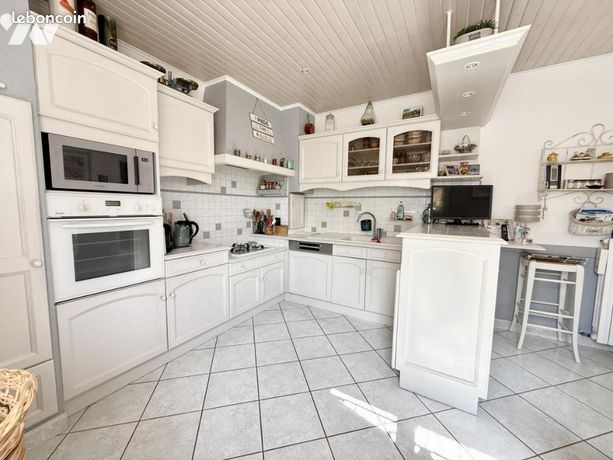 Maison 8 pièces 180 m² — 4