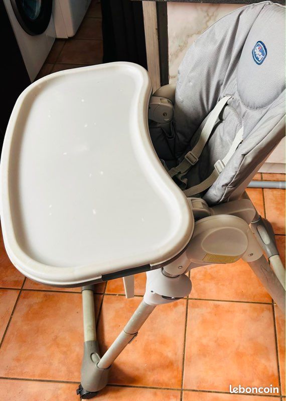 Chaise bébé chicco (image 1)
