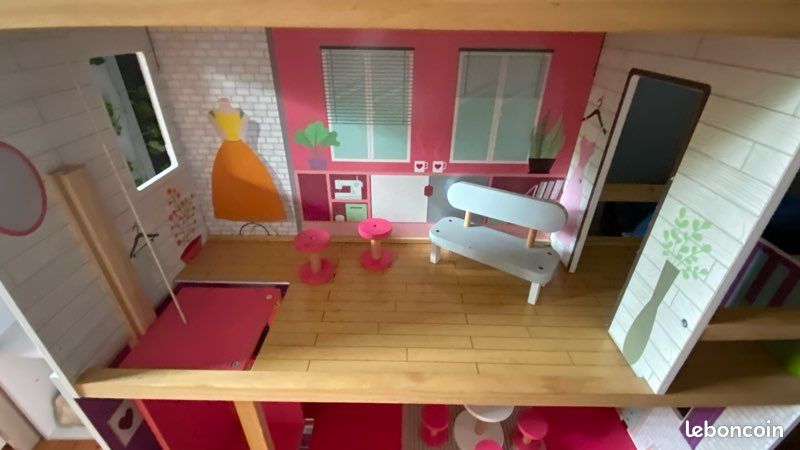 Grande maison de poupée (image 6)
