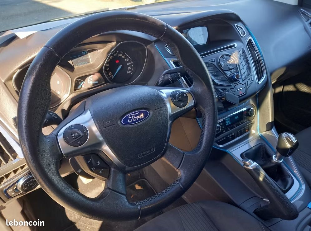 Ford Focus Titanium (image 1)