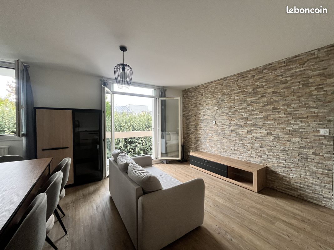 Appartement 4 pièces 83 m² · à Pau · 83 m² · 980 €/mois