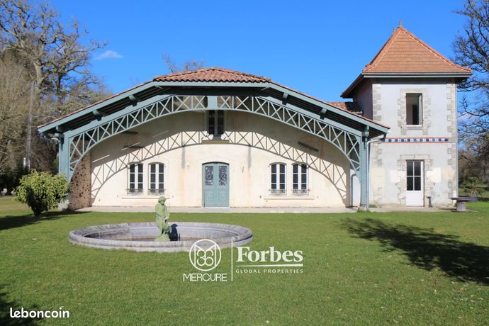 Maison de village 11 pièces 330 m²