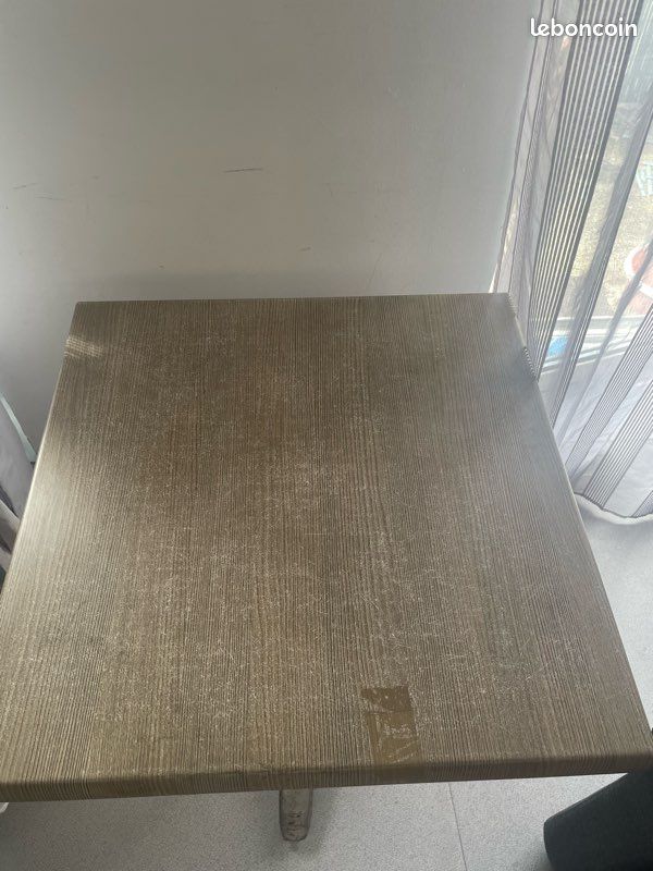 Table effet bois pliable (image 4)