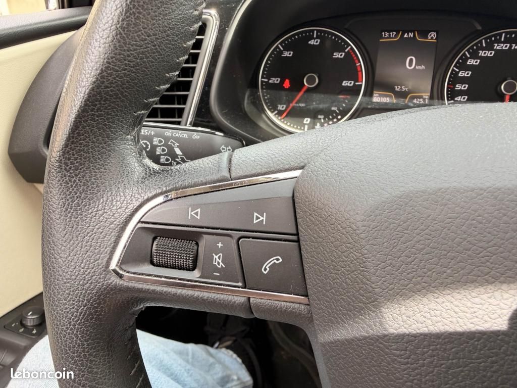 SEAT LEON 1.6 TDI 105ch CR Style / Toit Ouvrant - Distribution OK (image 30)