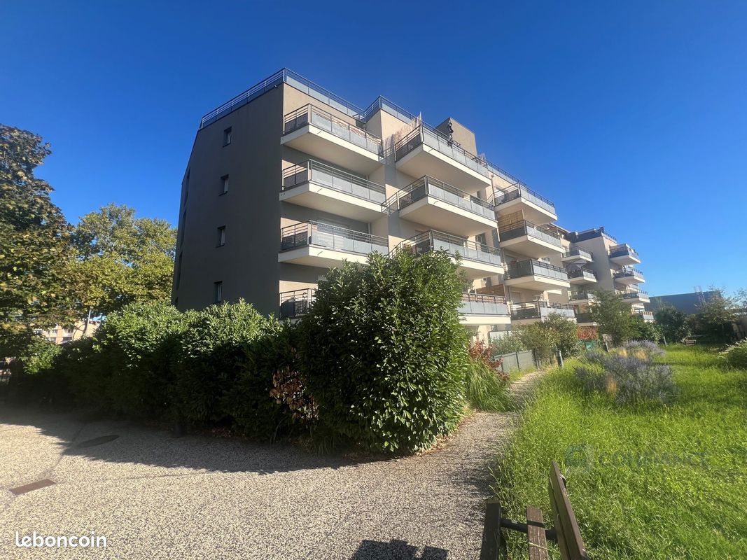 Appartement 3 pièces 56 m² · à Vénissieux · 56 m² · 170 000 €