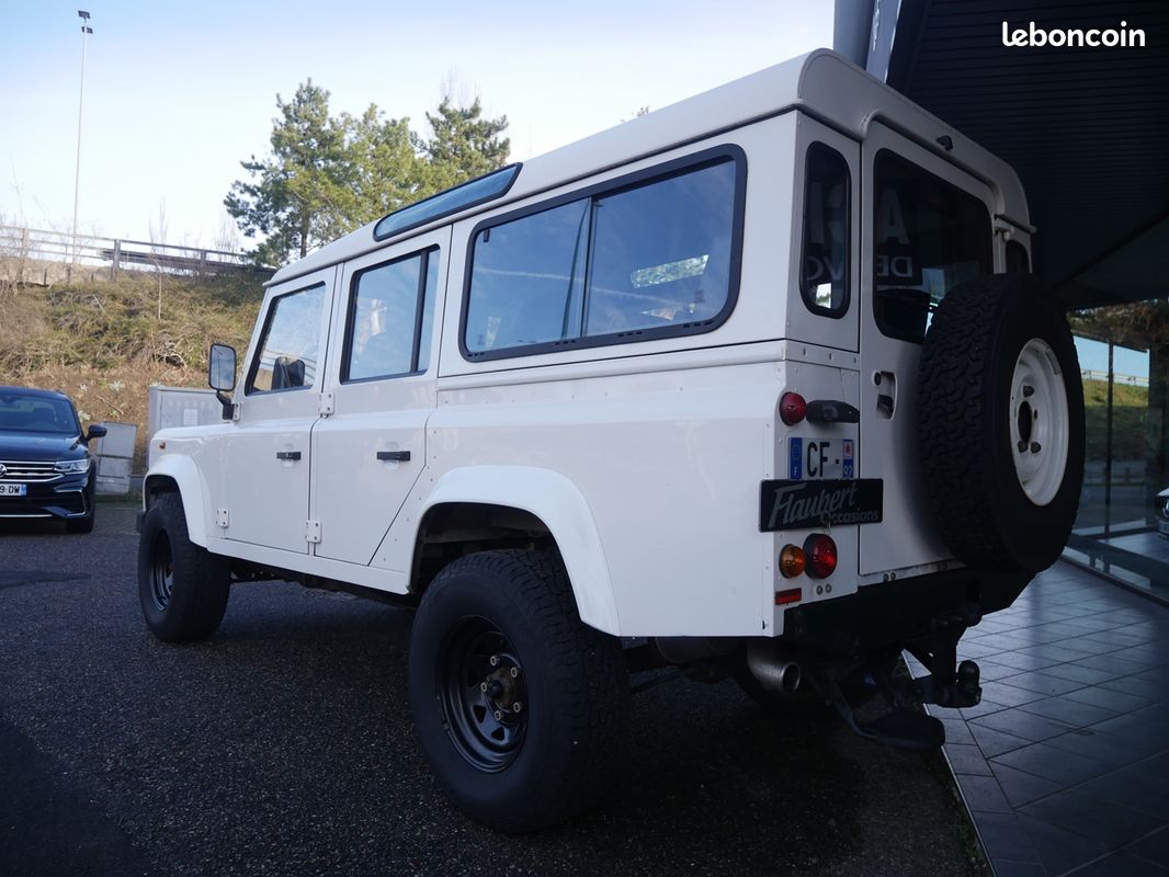 Land-rover DEFENDER 110 2.4 TD4 122 STATION WAGON 7PL S TD4 BVM (image 7)