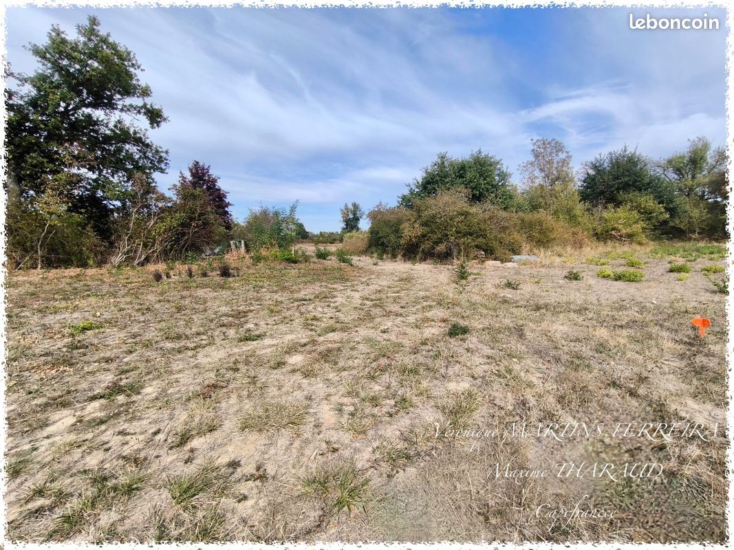 Terrain 8 008 m² Preuilly · 48 500 €