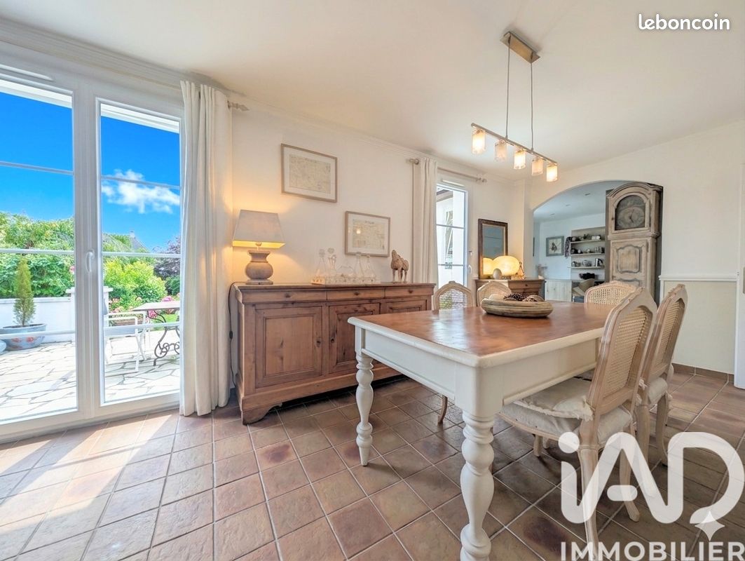 Maison 6 pièces 152 m² · à Orgeval · 152 m² · 550 000 €