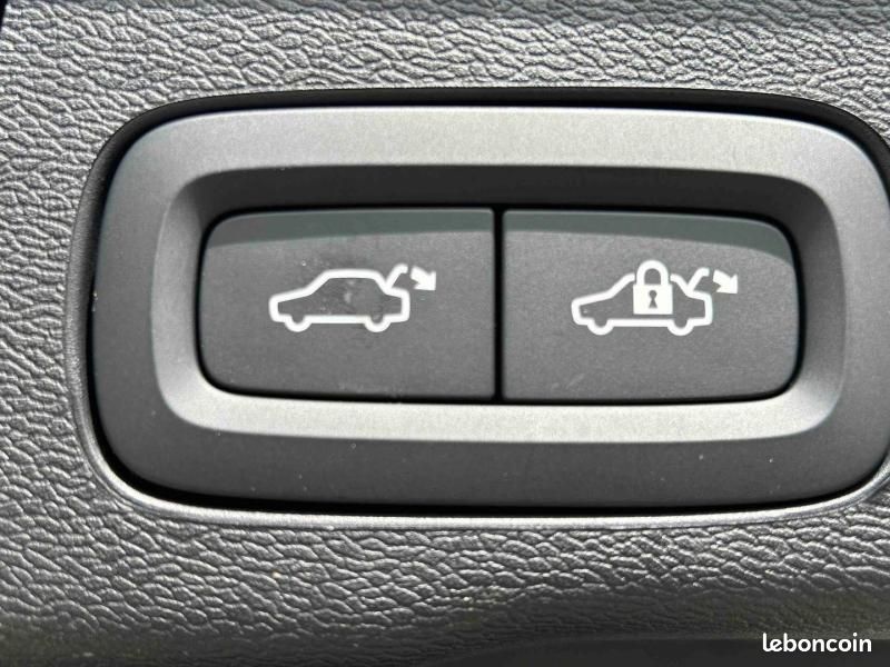 Volvo XC60 T6 Hybride Rechargeable 253 + 145ch Ultra Style Chrome Geartronic 8 AWD (image 12)
