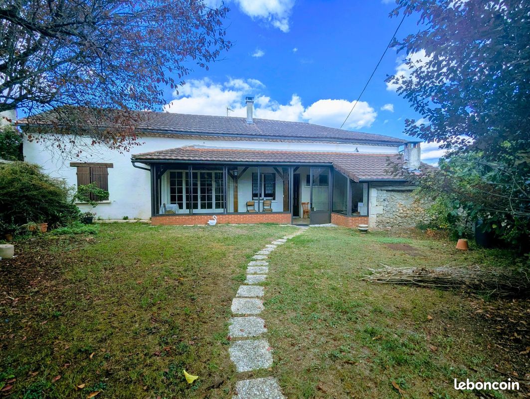 Maison 4 pièces 123 m² · à Saint-Astier · 123 m² · 130 800 €