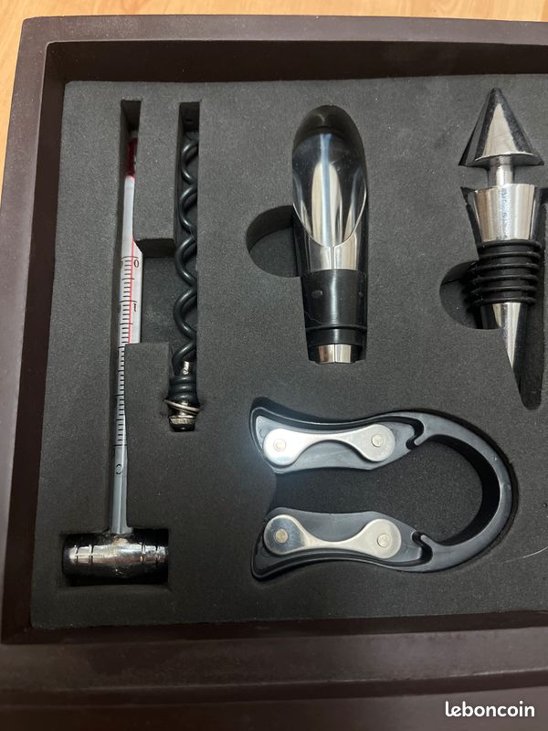 Coffret sommelier avec tire-bouchon à levier et accessoires vin (image 5)