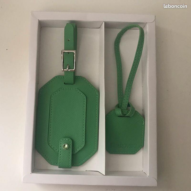 27 modèles d'étiquettes à bagages en PVC pour Anime Zoro du Japon Personnage de Luffy personnalisé Étiquette de sac en caoutchouc de silicone souple personnalisée