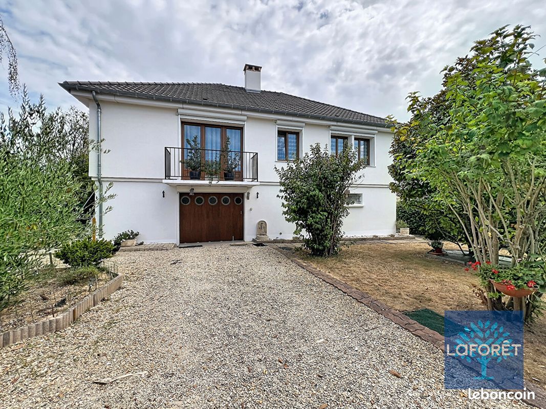 Maison 5 pièces 94 m² · à Cerny · 94 m² · 275 000 €
