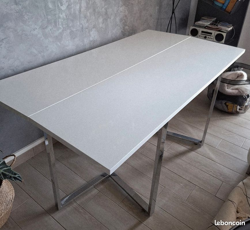 Table console (image 2)