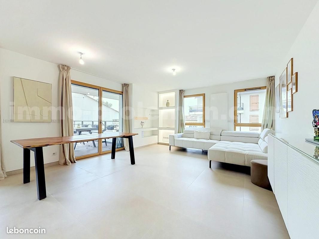 Appartement 4 pièces 88 m² · à Ségny · 88 m² · 449 000 €
