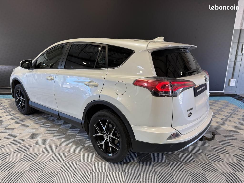 TOYOTA RAV 4 143 CH D-4D 4x2 Design Business - GARANTIE 12 MOIS (image 2)