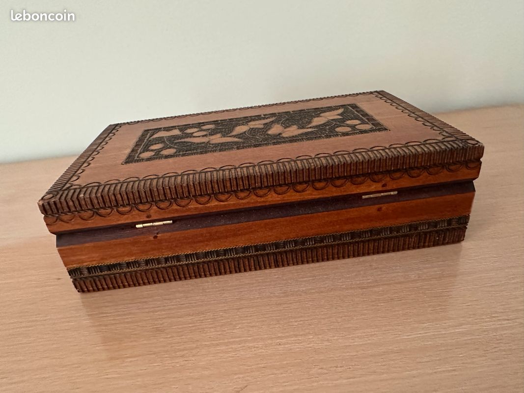 BOÎTE/COFFRET BOIS SCULPTÉ, 21x13 cm, Très bon état (image 6)