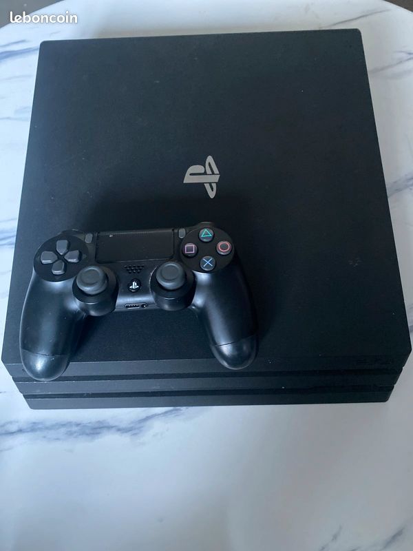 PS4 pro (image 3)