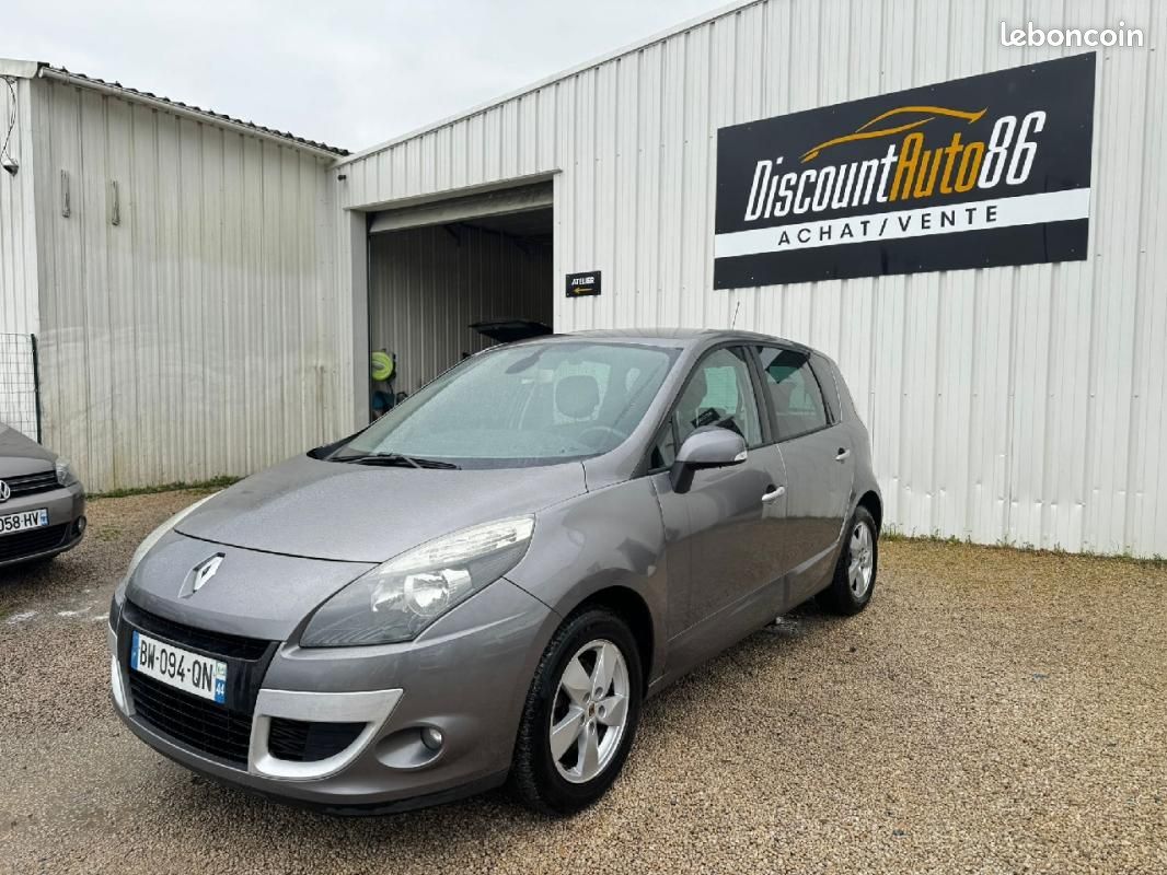 Renault Scénic III BUSINESS dCi 106 FAP eco2 Euro 5 (image 2)