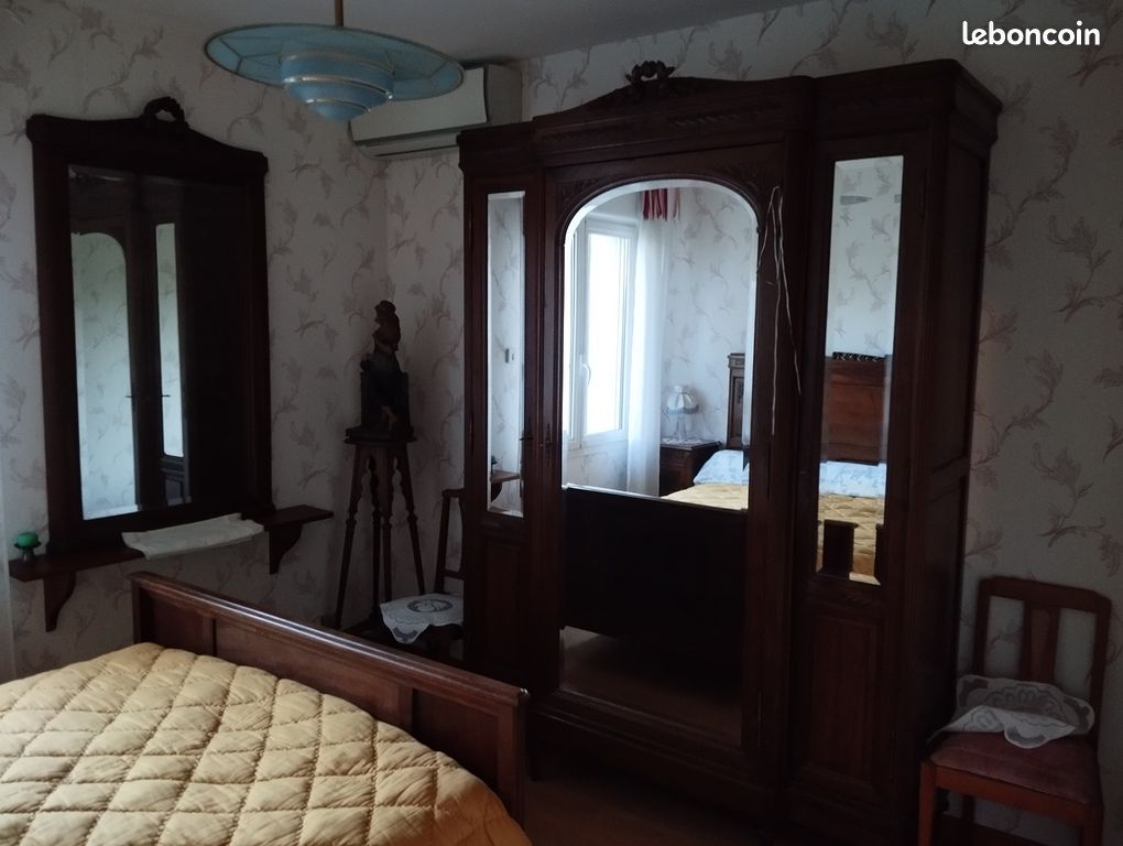 Chambre vintage en noyer (image 2)